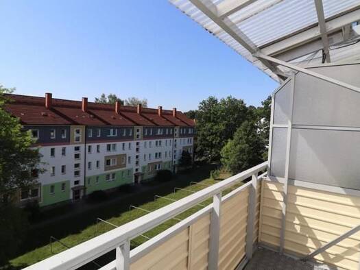 Wohnung zur Miete 348 € 3 Zimmer 58 m² 3. Geschoss frei ab sofort Albert-Schweitzer-Straße 1 Altendorf Altendorf 09116