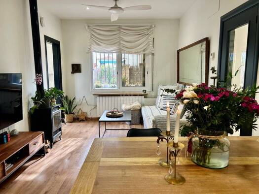 Villa zum Kauf 495.000 € 4 Zimmer 103 m² 380 m² Grundstück Cerdanyola del Vallès 08290