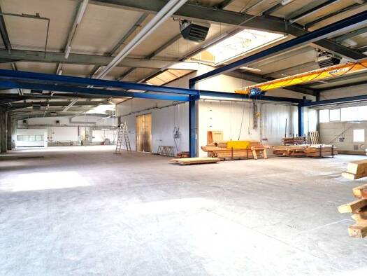 Lagerhalle zur Miete 7 € 1.508,3 m² Lagerfläche teilbar ab 272,8 m² Pfraundorf Raubling 83064
