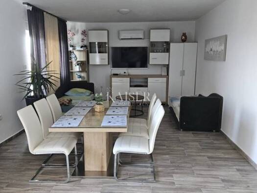 Wohnung zur Miete 900 € 3 Zimmer 90 m² Geschoss 2/2 Novi Vinodolski Novi Vinodolski 51250