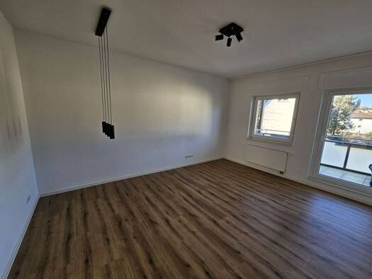 Wohnung zur Miete 1.000 € 3 Zimmer 60 m² frei ab sofort Frölingstraße 36 Bad Homburg Bad Homburg vor der Höhe 61348