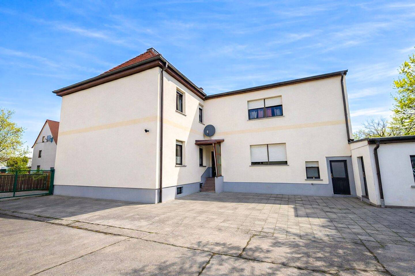 Mehrfamilienhaus zum Kauf - Ansicht 2