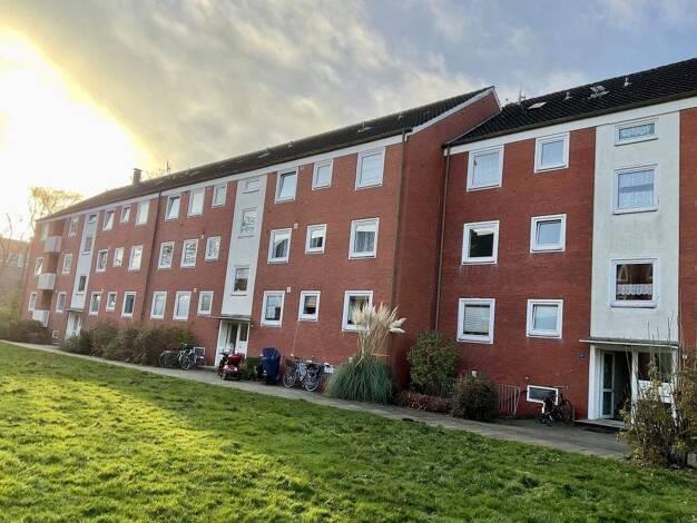 Wohnung zur Miete 529 € 3 Zimmer 66,2 m² 2. Geschoss frei ab 27.12.2025 Arngaster Straße 13 Varel 26316