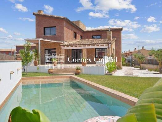 Haus zum Kauf 1.095.000 € 434 m² 802 m² Grundstück Vall-Llobrega 17253