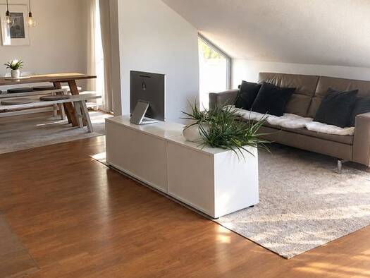 Wohnung zur Miete 1.250 € 3 Zimmer 100 m² Geschoss -1/3 frei ab sofort Ulmer Straße 14 Klingenstein Blaustein 89134