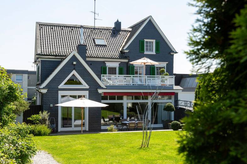Einfamilienhaus zum Kauf 1.150.000 € 9 Zimmer 324 m² 1.915 m² Grundstück Berghausen Wuppertal 42349