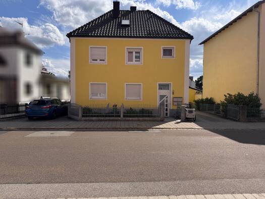 Mehrfamilienhaus zum Kauf 598.000 € 7 Zimmer 206,5 m² 597 m² Grundstück Neumarkt Neumarkt in der Oberpfalz 92318
