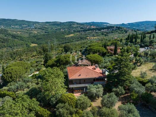 Villa zum Kauf 1.900.000 € 16 Zimmer 3.300 m² Grundstück frei ab 31.07.2026 Via dei Massoni Firenze