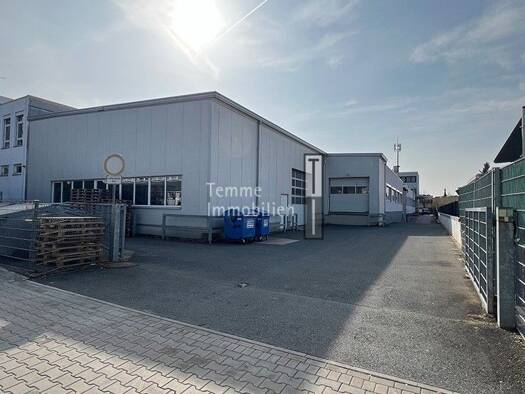 Lagerhalle zur Miete 2.861 m² Lagerfläche teilbar ab 1.842 m² Marienberg Nürnberg 90411