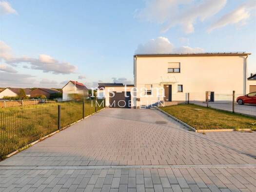 Doppelhaushälfte zur Miete 1.420 € 4 Zimmer 114,4 m² frei ab 01.09.2026 Kümmersbruck 92245