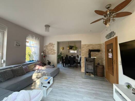 Maisonette zur Miete 1.250 € 6 Zimmer 177 m² Geschoss EG/2 frei ab 01.04.2026 Bieblach Gera 07546