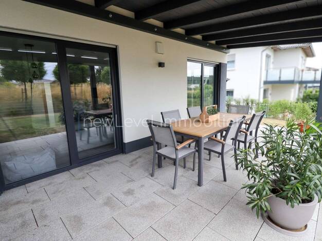 Doppelhaushälfte zur Miete 1.350 € 4 Zimmer 137,4 m² 360 m² Grundstück frei ab 01.12.2025 Roding Roding 93426