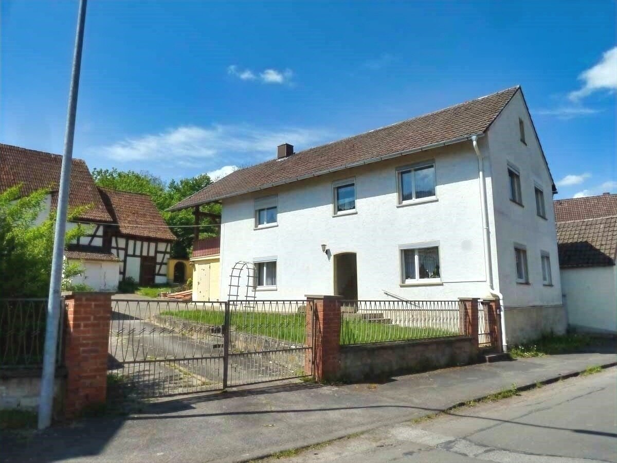 Einfamilienhaus zum Kauf 199.000 € 7 Zimmer 190 m²<br/>Wohnfläche 1.197 m²<br/>Grundstück Holzhausen Königsberg 97486