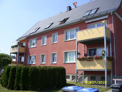 Wohnung zur Miete 300 € 2 Zimmer 58,9 m² Dachgeschoss, 2. Geschoss frei ab sofort Schulberg 9 Pöllwitz Zeulenroda-Triebes 07937