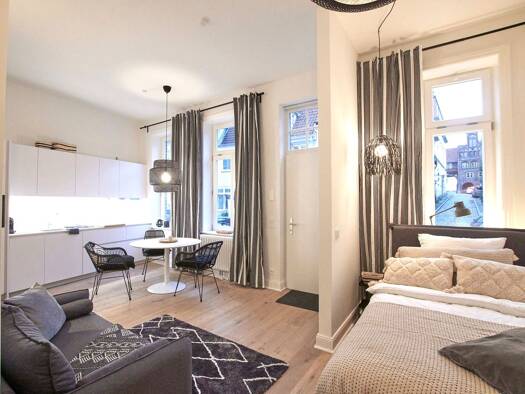 Wohnung zur Miete 725 € 1 Zimmer 33 m² Geschoss EG/1 frei ab 15.08.2026 Innenstadt Lübeck 23552