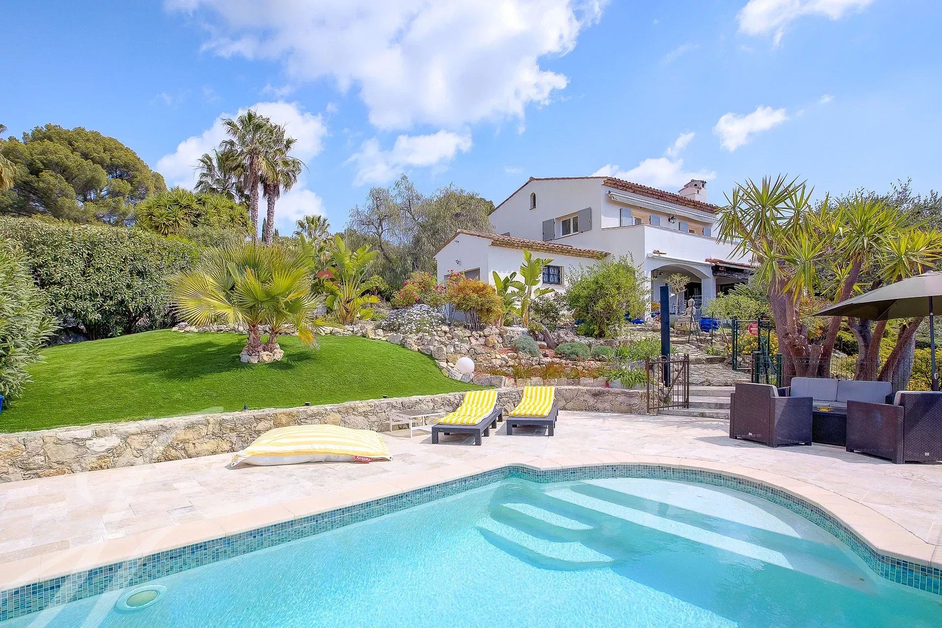 Villa zum Kauf provisionsfrei 1.490.000 € 8 Zimmer 198 m²<br/>Wohnfläche 2.237 m²<br/>Grundstück Collines Mougins 06250