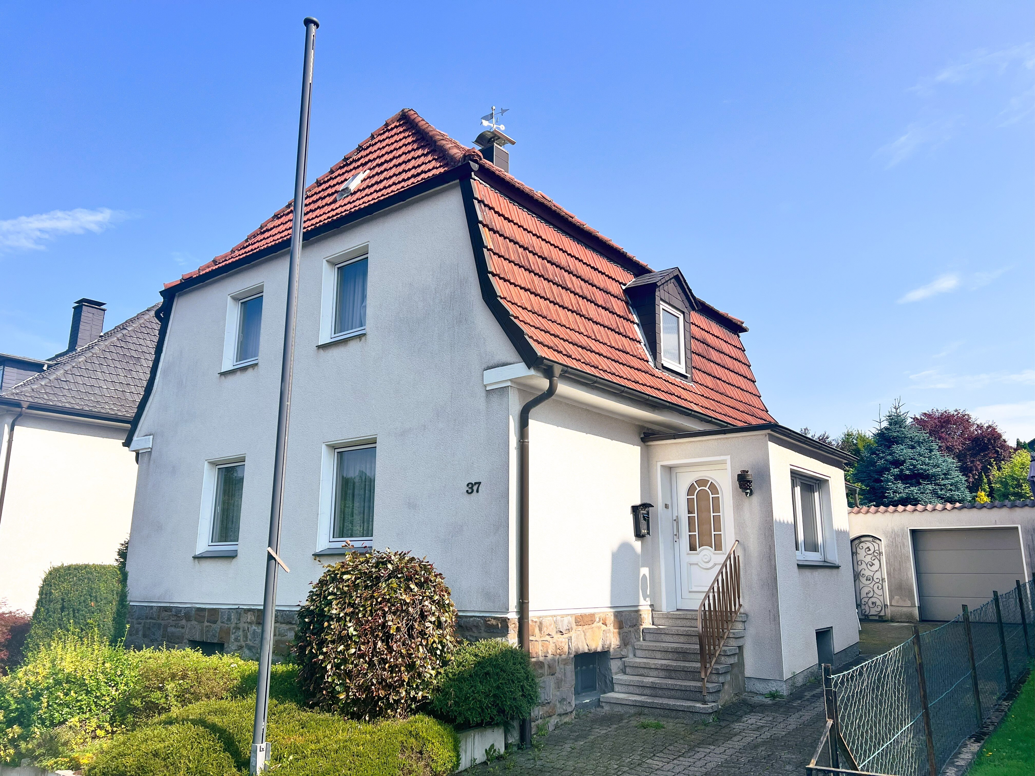 Einfamilienhaus zum Kauf 279.000 € 4 Zimmer 106 m²<br/>Wohnfläche 739 m²<br/>Grundstück Müschede Arnsberg 59757