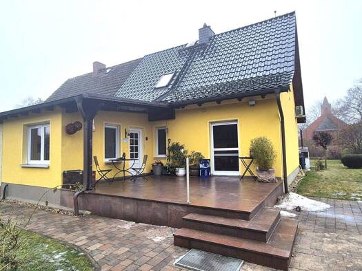 Doppelhaushälfte zum Kauf 230.000 € 1 Zimmer 106 m² 2.095 m² Grundstück frei ab 01.07.2026 Altlewin 20 Altlewin Neutrebbin 15320