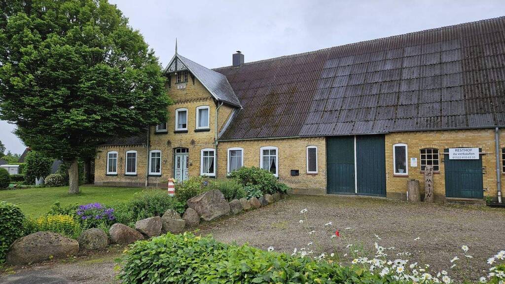 Haus zum Kauf provisionsfrei 375.000 € 6 Zimmer 289 m² 4.000 m² Grundstück Winnert 25887