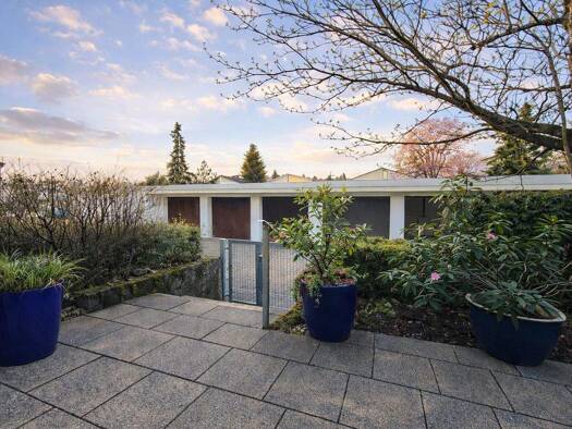 Bungalow zum Kauf 1.299.000 € 5 Zimmer 140 m² 525 m² Grundstück Krailling 82152