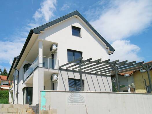 Terrassenwohnung zum Kauf - Erstbezug provisionsfrei als Kapitalanlage geeignet 180.500 € 2 Zimmer 54 m² . Hévíz 8380