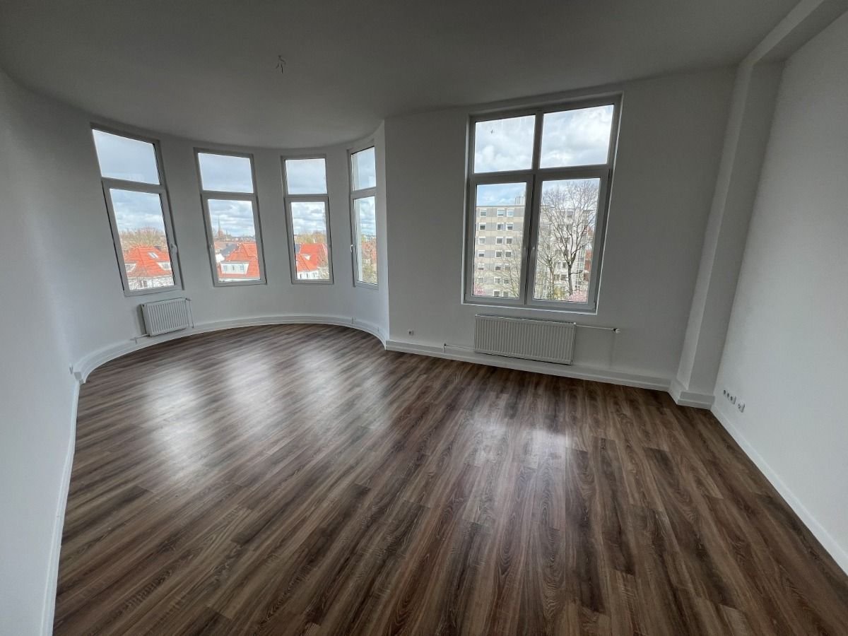 Wohnung zur Miete 610 € 3 Zimmer 85 m²<br/>Wohnfläche 3.<br/>Geschoss Bürgermeister-Martin-Donandt-Platz 32 c Mitte - Nord Bremerhaven 27568