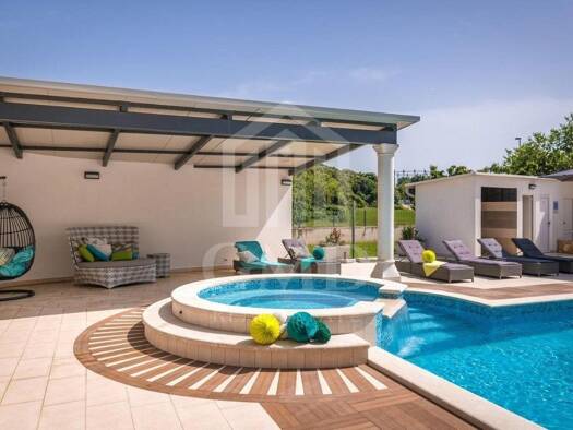 Haus zum Kauf 1.299.000 € 20 Zimmer 565 m² Pula
