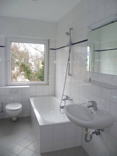 Wohnung zur Miete 400 € 3 Zimmer 61,5 m² 2. Geschoss frei ab 01.09.2025 Albinistraße 21 Neustadt Wetzlar 35576