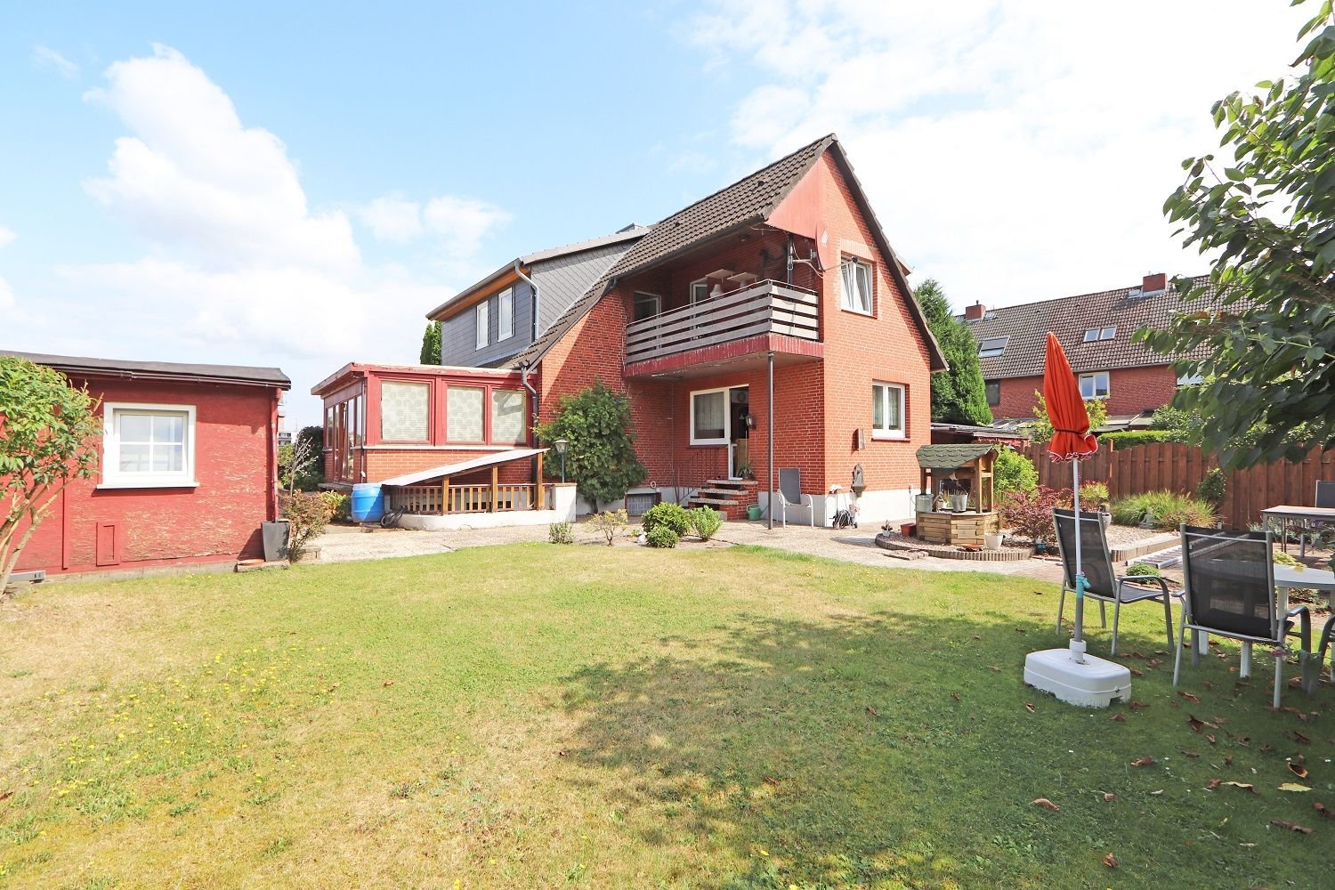 Mehrfamilienhaus zum Kauf 397.000 € 6 Zimmer 135 m²<br/>Wohnfläche 901 m²<br/>Grundstück Adendorf Adendorf 21365