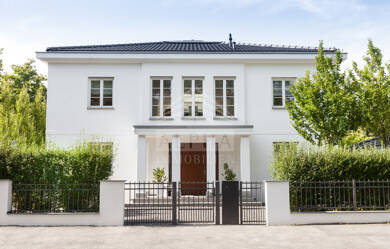 Villa zum Kauf 1.300.000 € 7 Zimmer 308 m² 1.050 m² Grundstück Neresheim Neresheim 73450