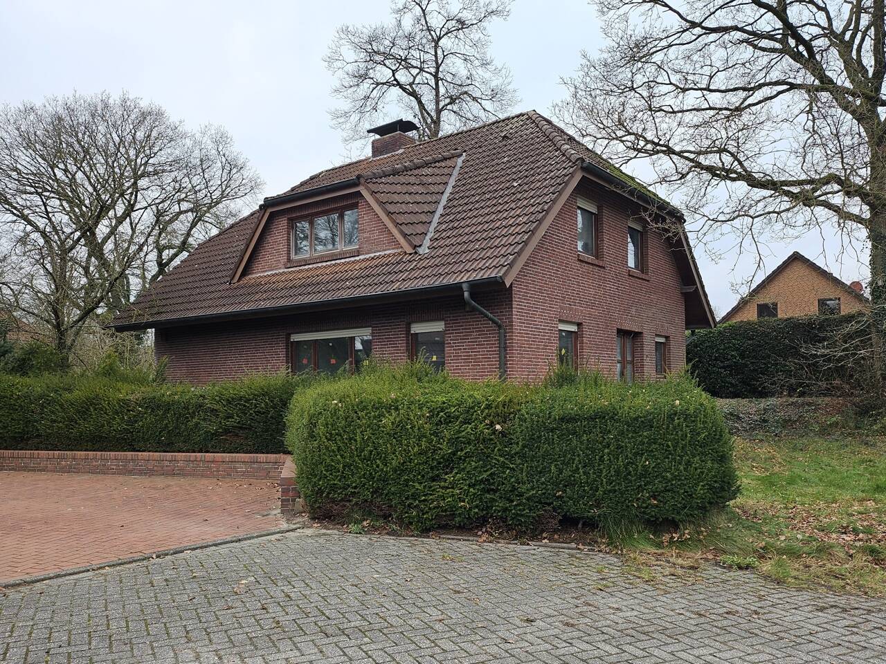 Einfamilienhaus zum Kauf provisionsfrei 235.000 € 5 Zimmer 145 m²<br/>Wohnfläche 1.105 m²<br/>Grundstück ab sofort<br/>Verfügbarkeit Hesel Hesel 26835