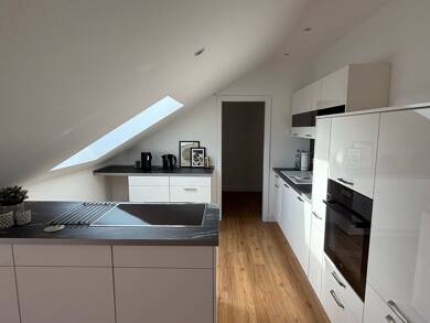Wohnung zur Miete 1.064 € 3 Zimmer 76 m² Dachgeschoss frei ab 01.05.2025 Waren Waren (Müritz) 17192