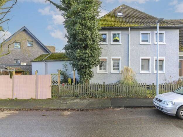 Reihenendhaus zum Kauf 215.000 € 3 Zimmer 92 m² 245 m² Grundstück Scholven Gelsenkirchen 45896