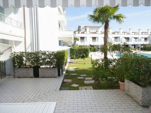 Reihenmittelhaus zum Kauf 270.000 € 3 Zimmer 90 m² Aprilia Marittima 33053