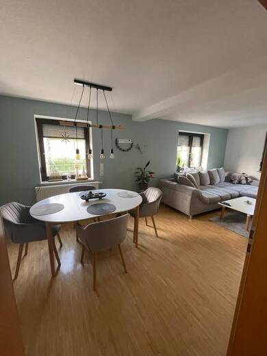 Wohnung zur Miete 630 € 2,5 Zimmer 72 m² 2 Geschosse frei ab 01.07.2025 Hettstadt 97265