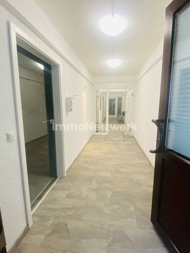 Haus zum Kauf 510.000 € 15 Zimmer 145 m² 330 m² Grundstück Selb Selb 95100