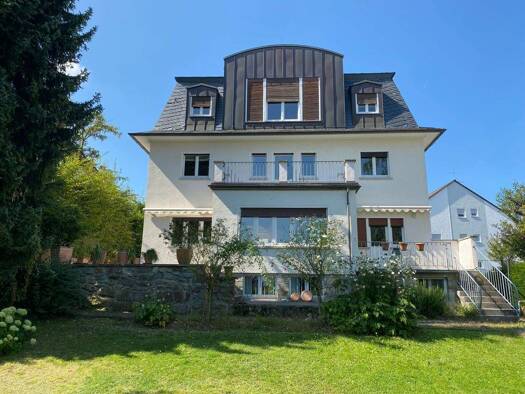Villa zur Miete 3.000 € 6 Zimmer 230 m² 790 m² Grundstück frei ab 01.02.2026 Hofheim Hofheim am Taunus 65719