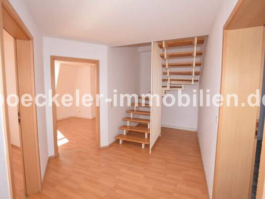 Maisonette zur Miete 535 € 5 Zimmer 97,4 m² 3. Geschoss frei ab sofort Weißenfels 06667