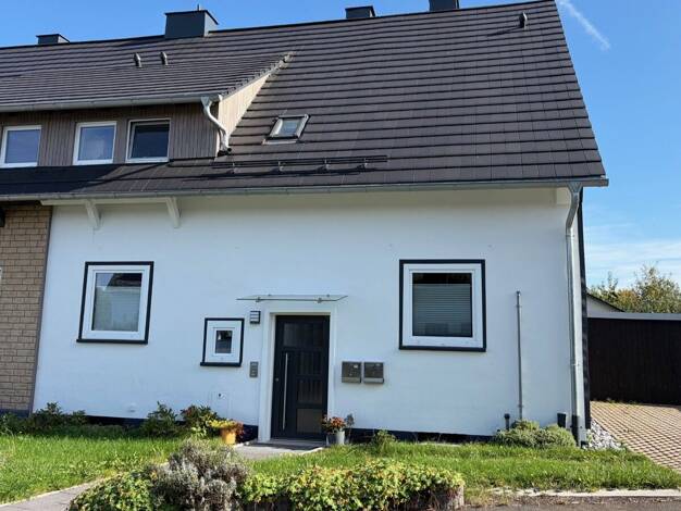 Einfamilienhaus zum Kauf 250.000 € 6 Zimmer 132 m² 327 m² Grundstück Roth Driedorf 35759