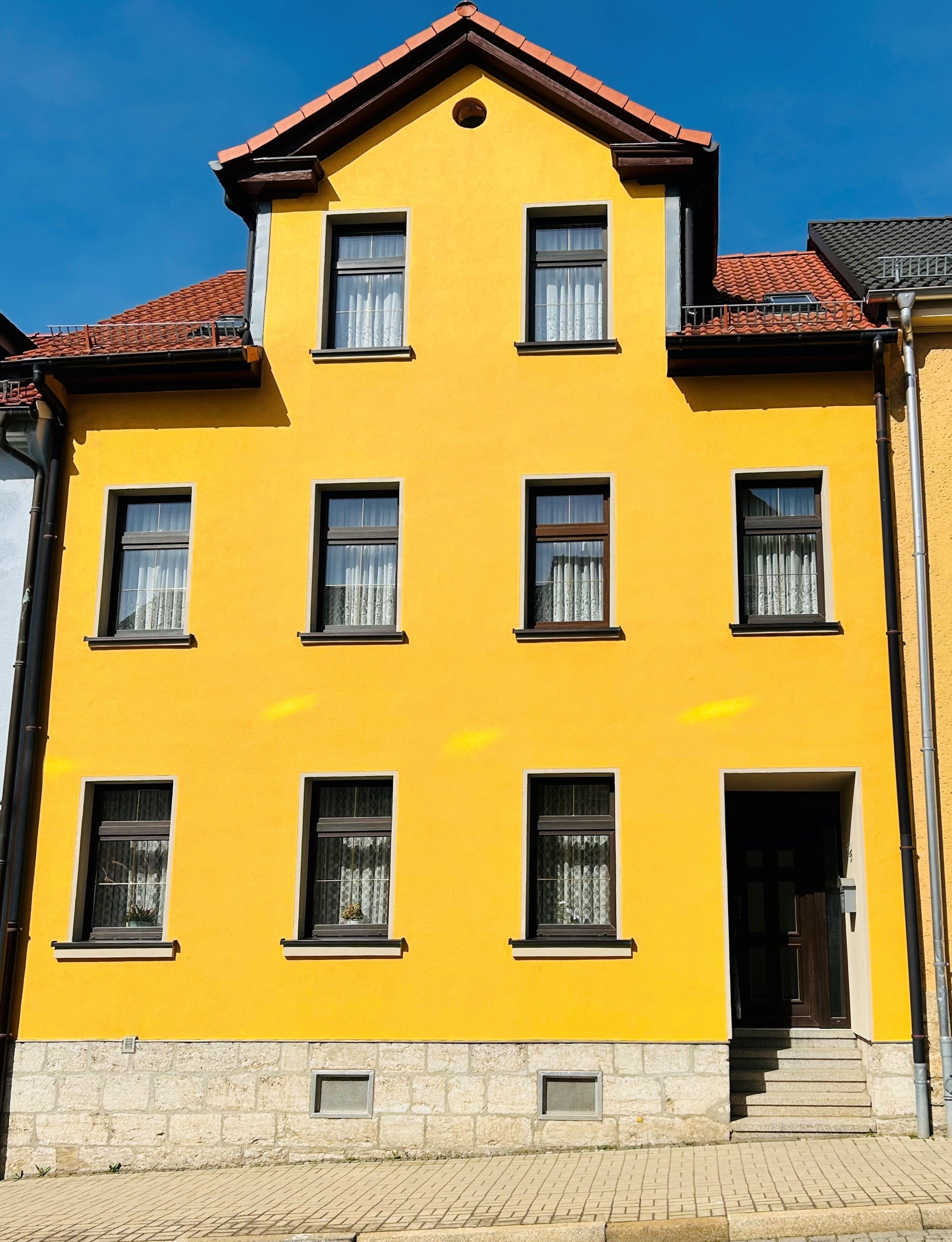 Einfamilienhaus zum Kauf 230.000 € 8 Zimmer 180 m²<br/>Wohnfläche 344 m²<br/>Grundstück Apolda Apolda 99510