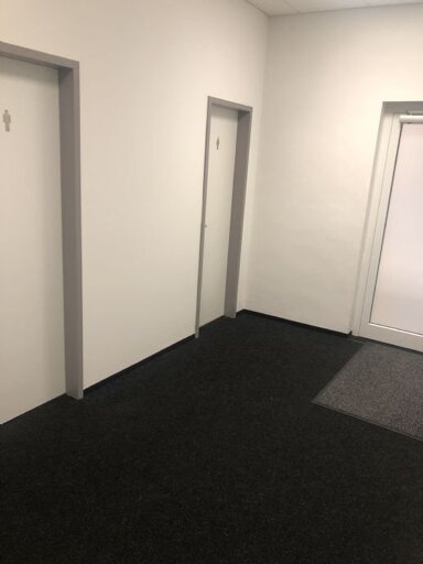 Büro-/Praxisfläche zur Miete 300 € 1 Zimmer 24,5 m² Bürofläche Hermann - Köhl - Str. Mittlerer Westen Regensburg 93049