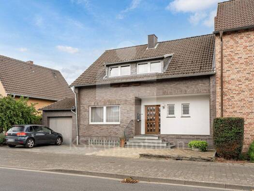 Doppelhaushälfte zum Kauf 335.000 € 4 Zimmer 130 m² 739 m² Grundstück Niederembt Elsdorf 50189