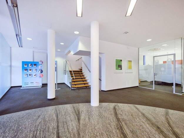 Laden zur Miete 150 m² Verkaufsfläche Neutraubling 93073