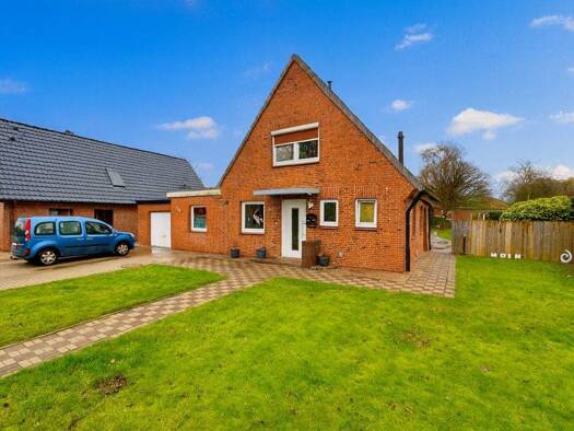 Einfamilienhaus zum Kauf 165.000 € 5 Zimmer 122,5 m² 889 m² Grundstück Brunsbüttel 25541