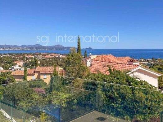 Einfamilienhaus zum Kauf 1.035.000 € 7 Zimmer 140 m² Saint Aygulf Saint-Aygulf 83370