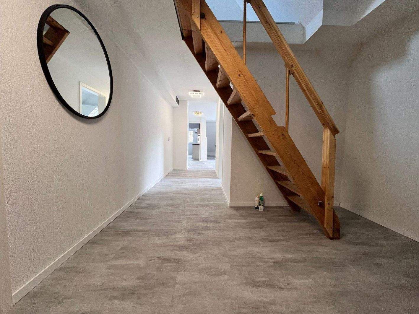 Immobilie in Wolpertshausen - Maisonette mit Charakter - Großzügiges Wohnen in idyllischer Lage von Hopfach - Bild 2