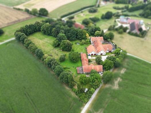 Einfamilienhaus zum Kauf 986.000 € 25 Zimmer 860,7 m² 20.076 m² Grundstück Kleekamp Borgholzhausen 33829