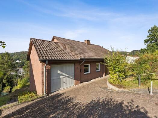 Einfamilienhaus zum Kauf 259.000 € 5 Zimmer 142 m² 1.208 m² Grundstück Bad Karlshafen Bad Karlshafen 34385