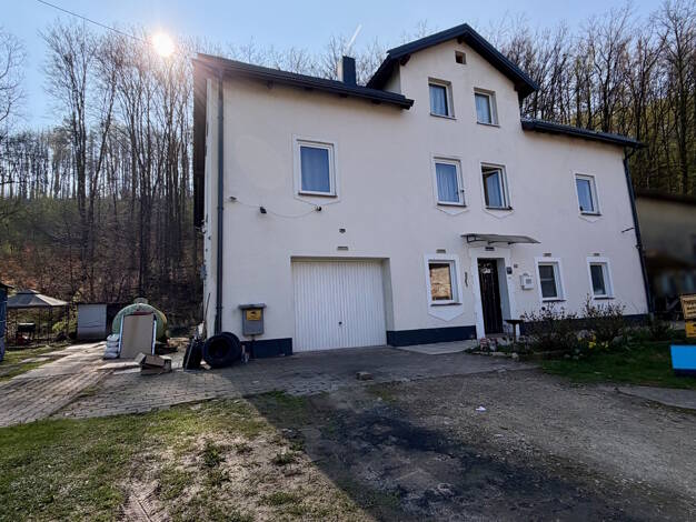 Einfamilienhaus zum Kauf 170.000 € 5 Zimmer 152 m² 670 m² Grundstück Oeslau Rödental 96472