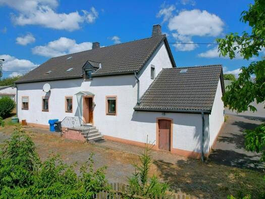 Einfamilienhaus zum Kauf 179.000 € 6 Zimmer 127 m² 1.622 m² Grundstück Alte Burgstraße 9 Üttfeld 54619